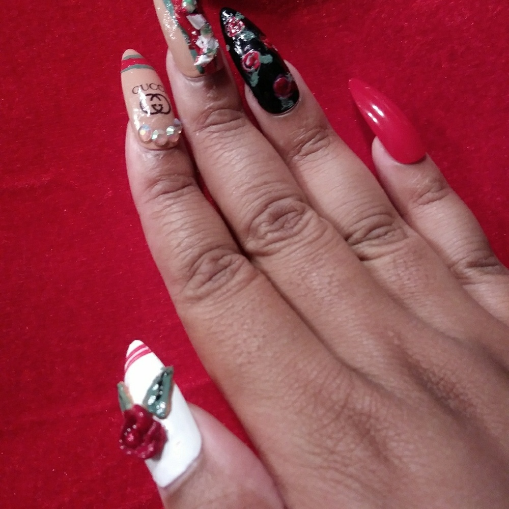 False Nails - Picture 4 of 4